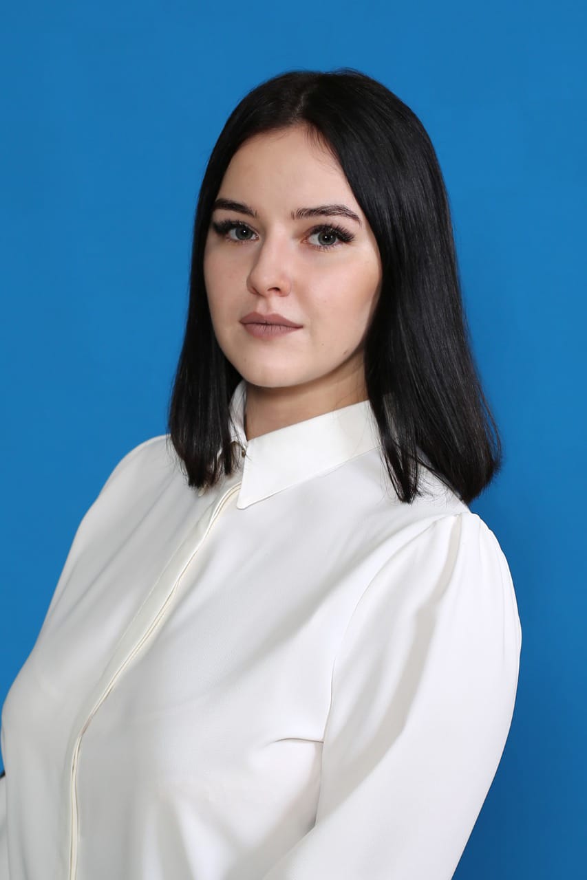 Жихарева Елена Валерьевна.